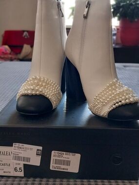 Azalea Wang Castle Pearl Embellished Ankle Booties White/Black Size 6.5 NWT